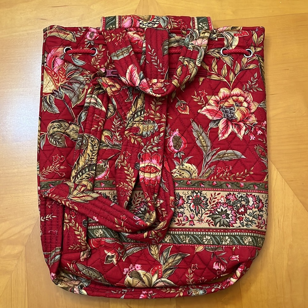QK Backpack - Picture 3 of 3